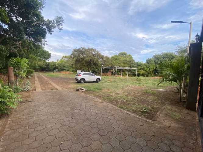Terreno casi frente a Galerías Santo Domingo, camino viejo a Santo Domingo. - Imagen 12