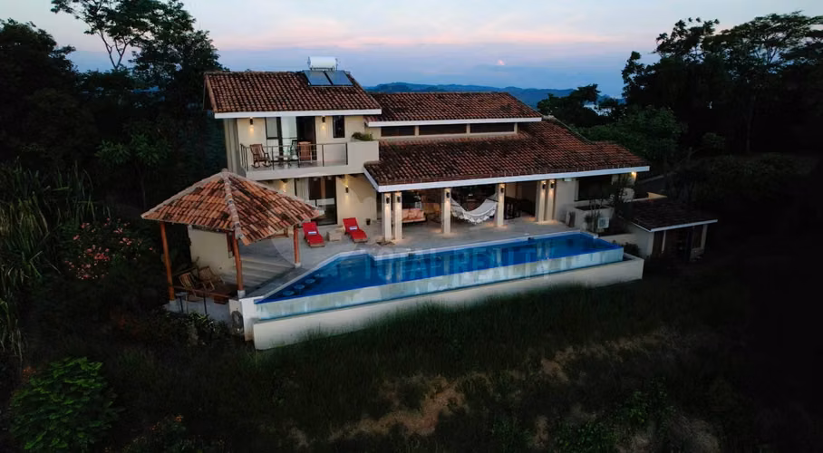 House for sale in Rancho Santana, Tola