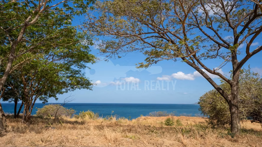 Lot for sale in Rancho Santana, Tola