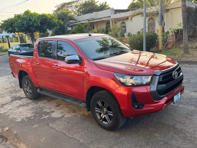 Toyota SR intermedia 