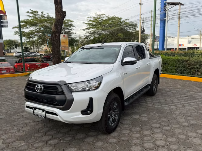 Linda HILUX 2027 0KM 