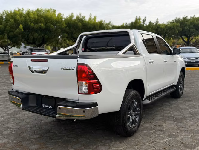 Linda HILUX 2027 0KM  - Imagen 7