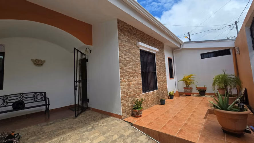 Casa Amoblada dentro de residencial en renta en Jinotepe
