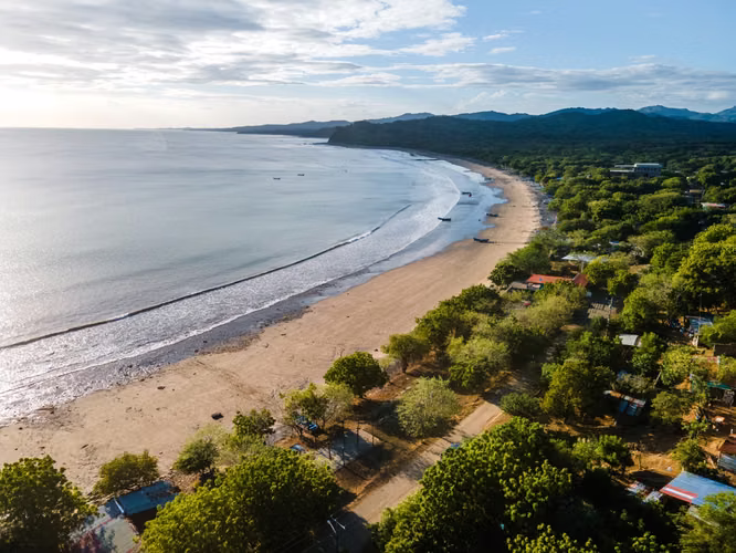 Beachfront Lot in El Astillero Nicaragua - Imagen 3