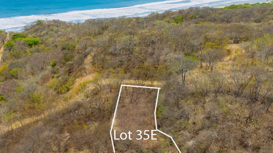 Tranquil Flat Lot Near the Beautiful Playa Yankee - Imagen 2