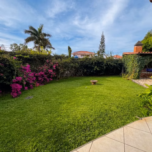 Casa en Venta en Las Colinas IV Etapa, Managua | Piscina y 1,811 m² de Terreno | US$450,000 - Imagen 3