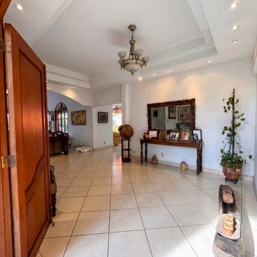 Casa en Venta en Las Colinas IV Etapa, Managua | Piscina y 1,811 m² de Terreno | US$450,000 - Imagen 17