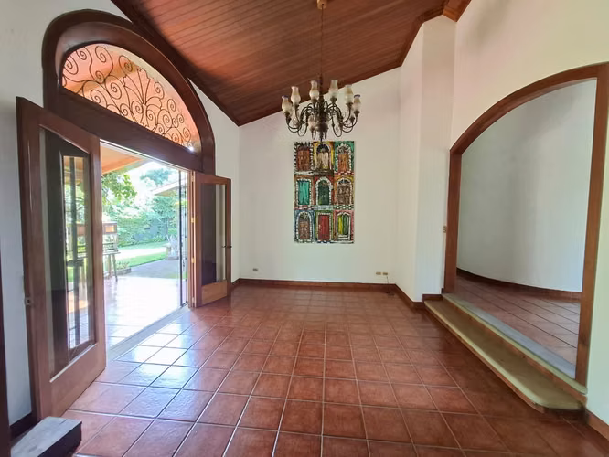 GG - !! Venta, casa en Carretera Sur con 1705 Vr2 !!