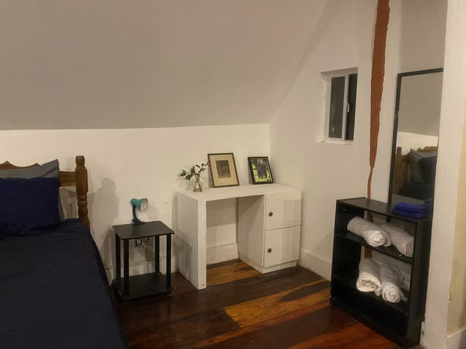 2-Story Jungle Apartment with Mountain View – 5 Min Walk to Playa Maderas - Imagen 9