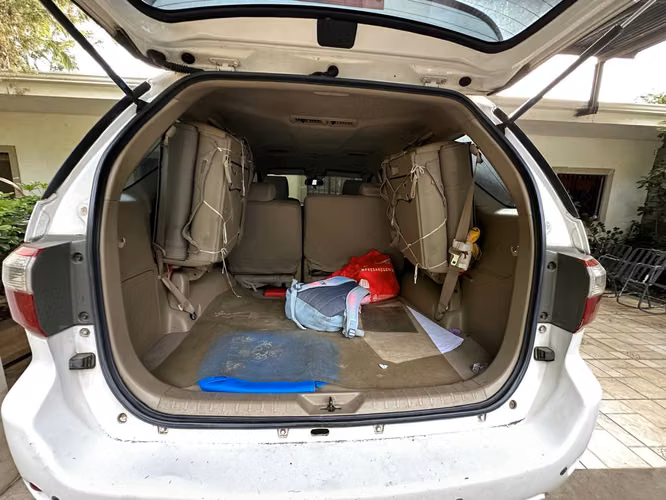 Toyota Fortuner srv 2011