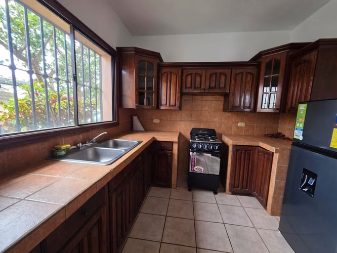 CASA AMOBLADA EN RENTA | REPARTO SANTA ANITA – CARRETERA SUR - Imagen 4