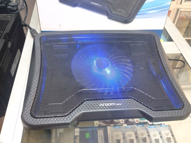 Base refrigerante para laptop con ventilador - Imagen 2