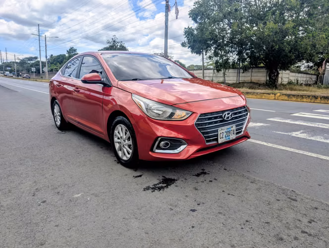 Hyundai Accent Automático año 2022