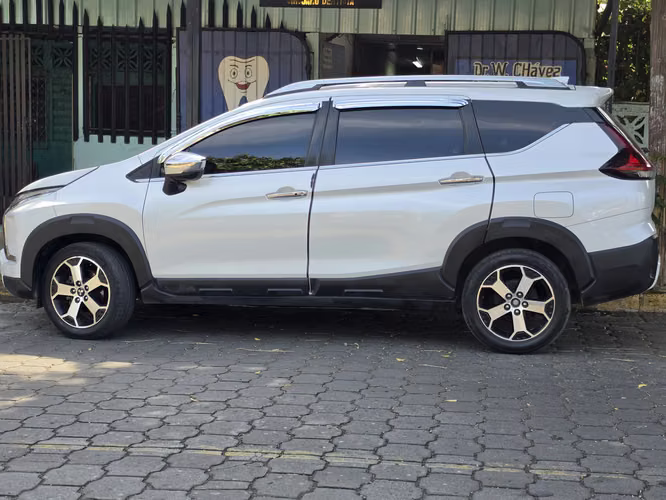 Mitsubishi Xpander Cross 2022