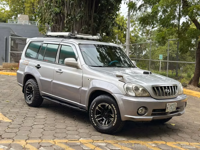 Vendo Hyundai terracam  Año 2002