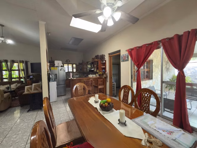 Hermosa Casa en Venta  km 10.5 sobre Carretera a Masaya