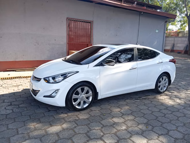 Hyundai Elantra versión limited 2016 - Imagen 4