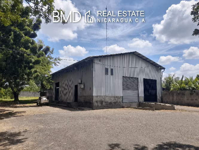 Oportunidad de comprar Bodega y Terreno en Carretera Norte 5283