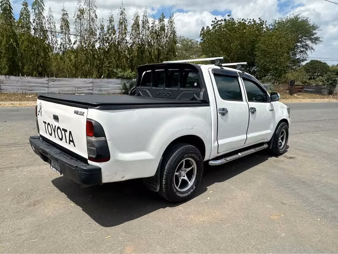 Hilux Baja  //  2014