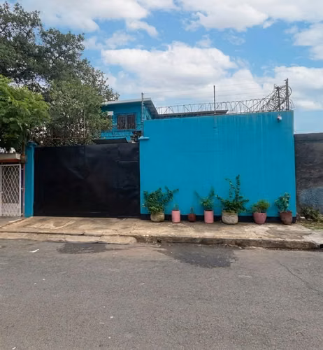 CASA DE 2 PLANTAS EN VENTA | BARRIO MARTHA QUEZADA, MANAGUA - Imagen 2