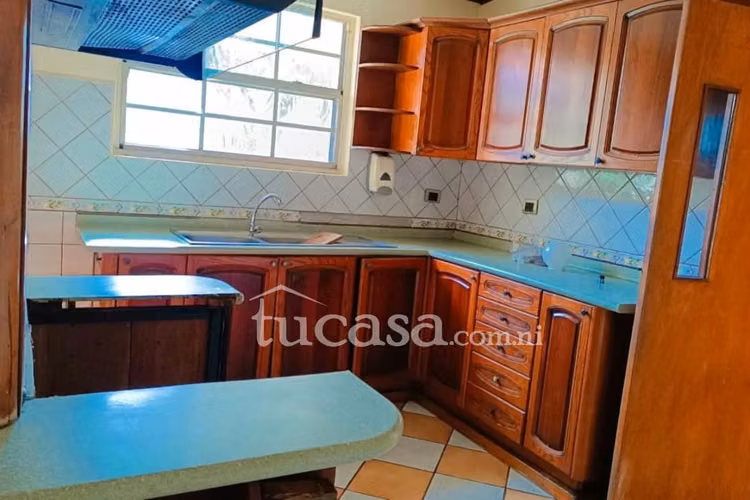 Renta para vivienda u oficina cerca del colegio americano  - Imagen 4