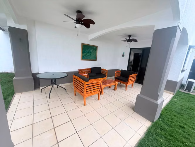 FP- Rento casa en Santo Domingo - Imagen 1