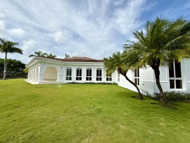 Vendo propiedad de 5,248 vrs2 en Villa Fontana Sur. LR - Imagen 1