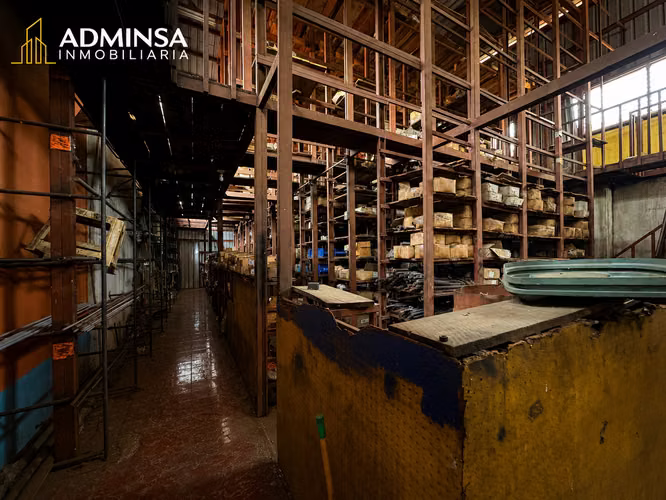 PROPIEDAD COMERCIAL EN VENTA PARA OFICINAS-BODEGAS - Imagen 7