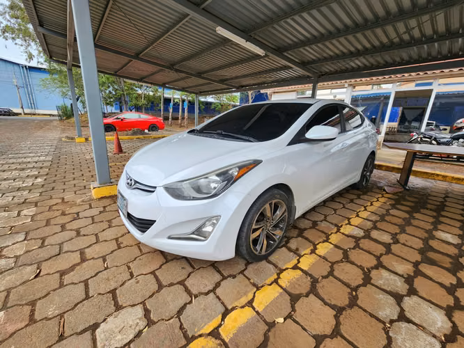 Hyundai Elantra 2015