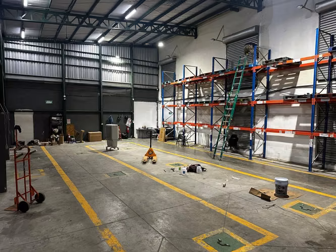 BODEGA DE 400 MTS2  - Imagen 4