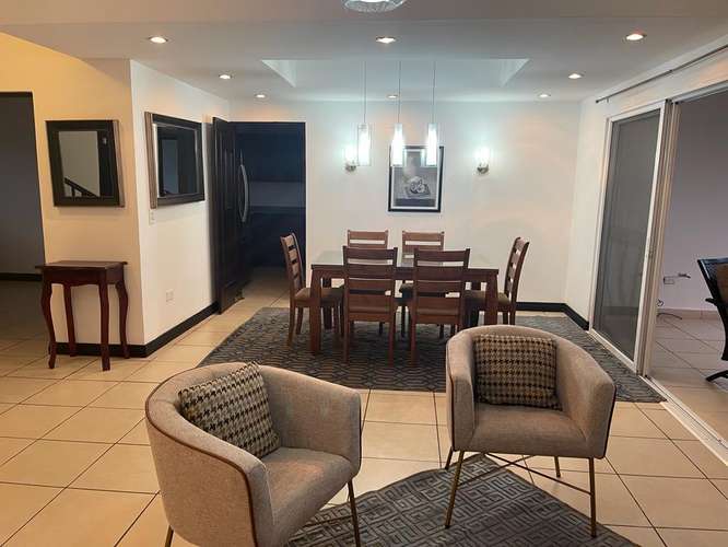 SE RENTA CASA AMUEBLADA DE 5 HABITACIONES EN LAS COLINAS, MANAGUA