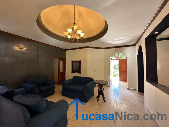 SE RENTA CASA CON PISCINA EN SANTO DOMINGO, MANAGUA - Imagen 2