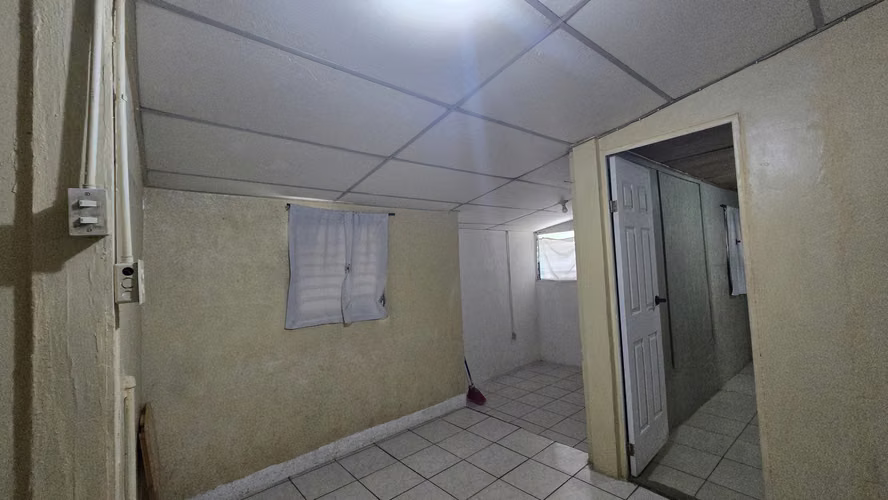 YA-Vendo casa cerca de avenida Bolívar_hospital Militar - Imagen 5