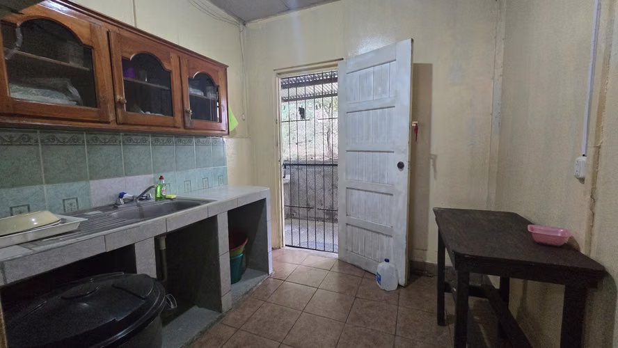YA-Vendo casa cerca de avenida Bolívar_hospital Militar - Imagen 7