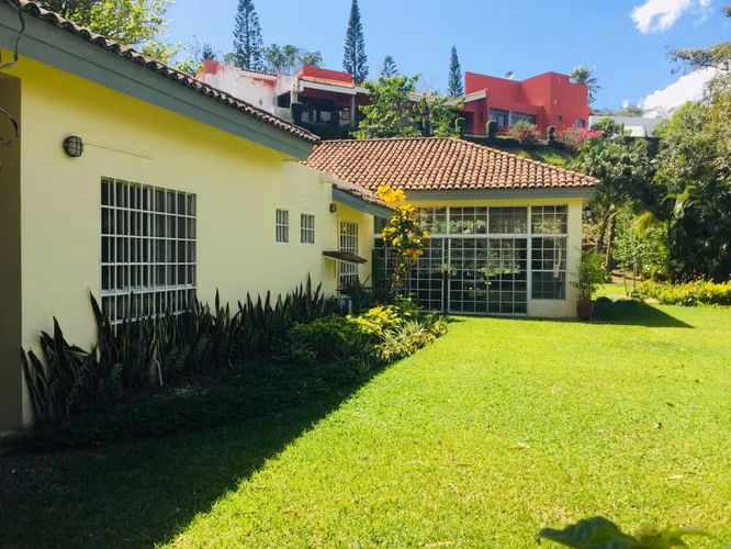 Venta de Casa en Villa Fontana Sur 