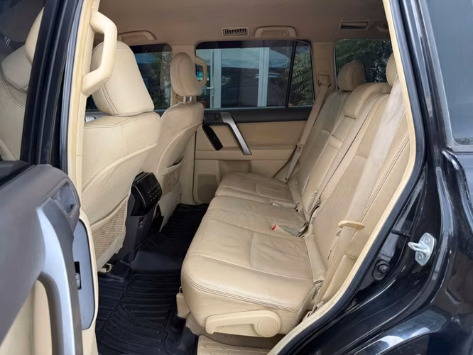 TOYOTA LAND CRUISER PRADO TXL AÑO 2015 - Imagen 8