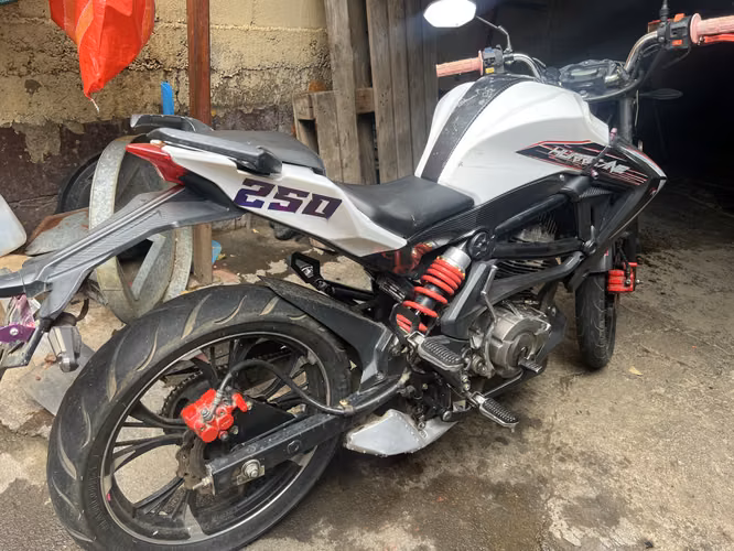 Moto Serpento Hurricane 250 año 2022  - Imagen 5