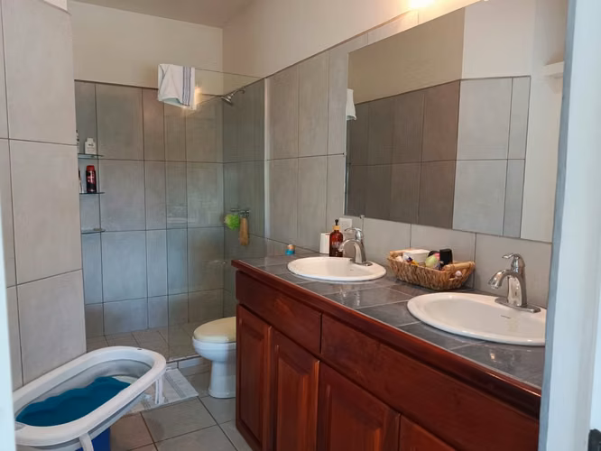 KC -  Precioso apartamento en renta en Granada, frente al lago - Imagen 8