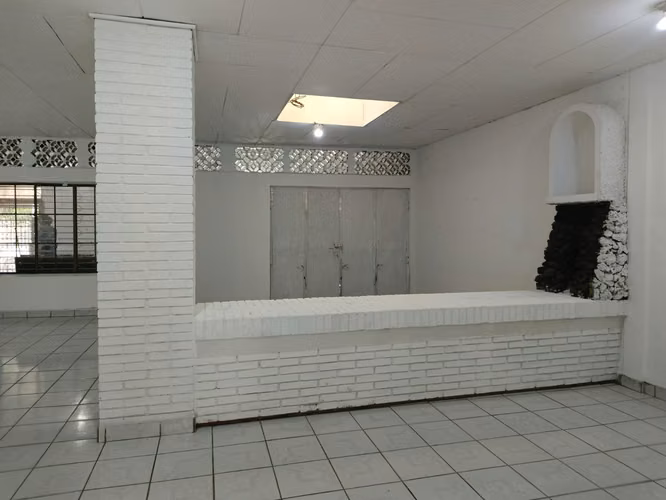 RO – SE VENDE CASA EN MONSEÑOR LEZCANO, MANAGUA. SOBRE CALLE PRINCIPAL - Imagen 8