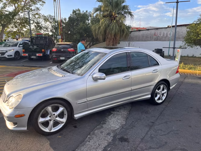 Mercedes-Benz C230 - Imagen 2