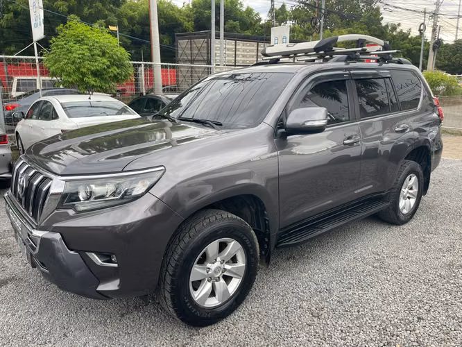 TOYOTA LAND CRUISER PRADO TX-L 2021 AUTOMÁTICA 4x4 - Imagen 3