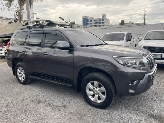 TOYOTA LAND CRUISER PRADO TX-L 2021 AUTOMÁTICA 4x4 - Imagen 4