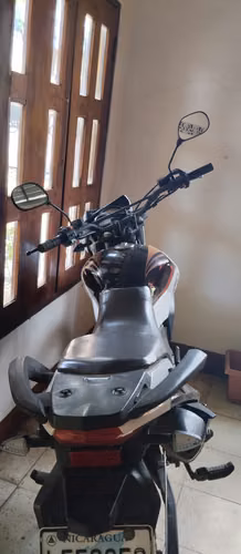 Moto Serpento en buen estado - Imagen 2