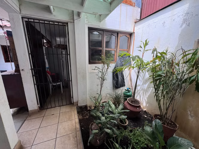 Adaptable Investment Property in Prime Location Leon - Imagen 4