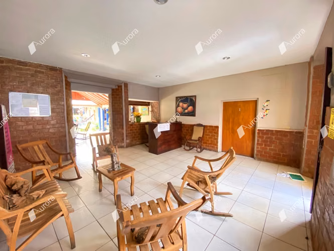 9 Bedrooms House, Running Hostel in Leon Center - Imagen 2