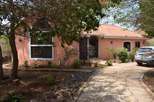 Reparto San Juan 3BR 3.5BA Home with Pool