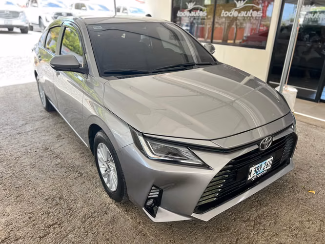 TOYOTA YARIS AÑO 2024 - Imagen 2