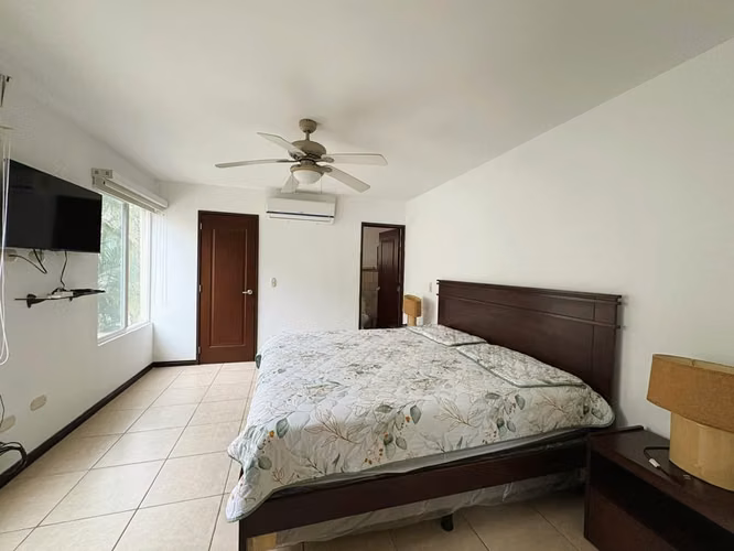 FP- Rento casa en Las Colinas  - Imagen 2