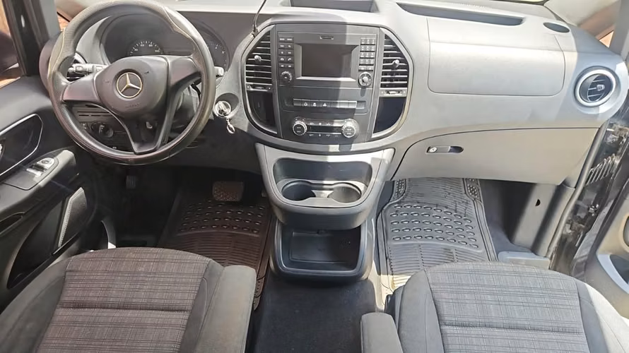 Mercedes-Benz Vito Tourer 2016 (7Plazas) – Impecable