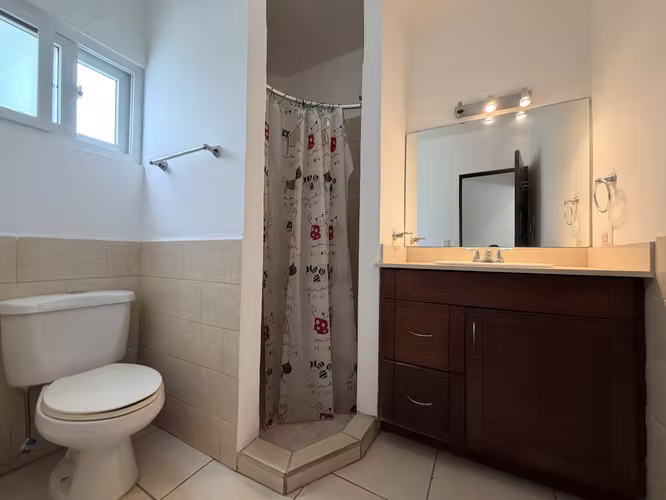 SE RENTA CASA AMUEBLADA EN LAS COLINAS - Imagen 12
